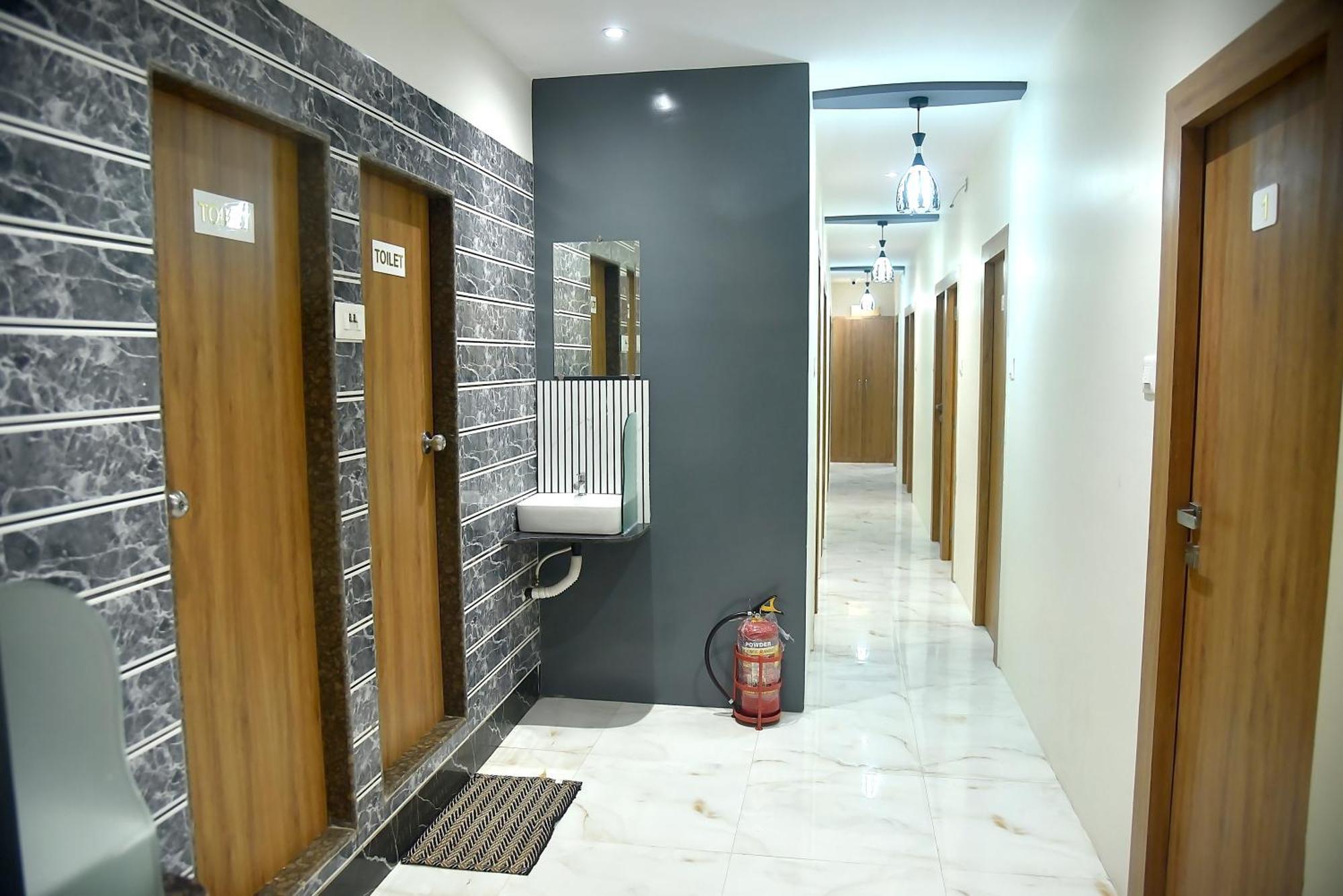 Vogue Cabin Stay Near Nesco Bombay Exhibition Centre Ngoại thất bức ảnh